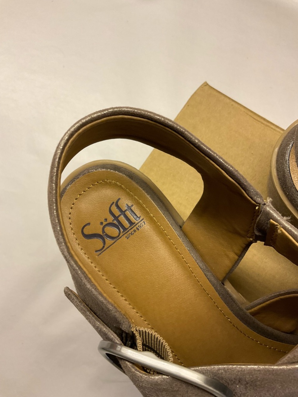 Sofft Metallica Pewter CORYN Sandals 9 - Picture 6 of 7
